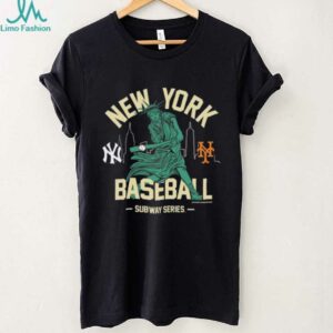 New York Yankees vs. New York Mets Mitchell & Ness Women's Subway Series Swinging Liberty T Shirt