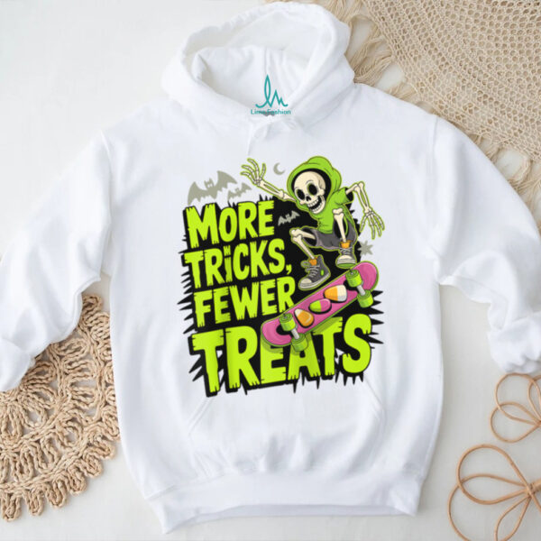 Skateboard Halloween Skeleton Ghost Spooky Skater Raglan Baseball Tee Shirt