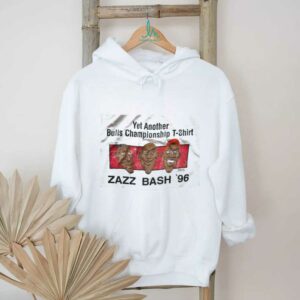 1996 Chicago Bulls “Yet Another Bulls Championship T Shirt” Zazz Bash Pippen, Jordan & Rodman Distressed Caricature NBA Shirt