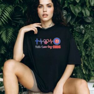 Faith love dog Chicago Cubs heartbeat shirt