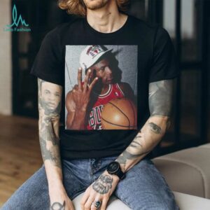 Michael Jordan Vintage 90s chicago bulls Jordan 23 retro classic 3 peat championship shirt