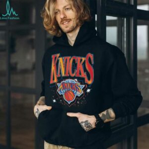 New York Knicks '47 Black Past Champs Collection Flashbulb Foundation T Shirt