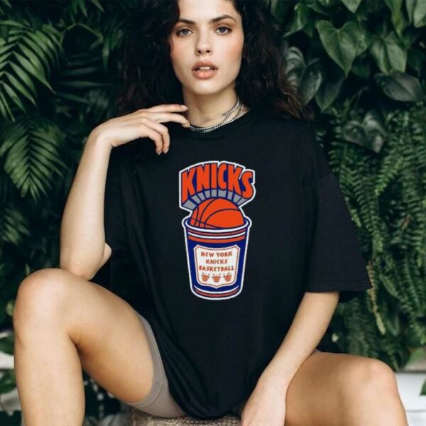 New York Knicks Mitchell & Ness Black Hardwood Classics Coffee Cup Vintage Logo T Shirt