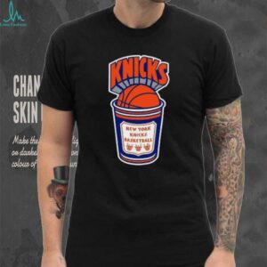 New York Knicks Mitchell & Ness Black Hardwood Classics Coffee Cup Vintage Logo T Shirt