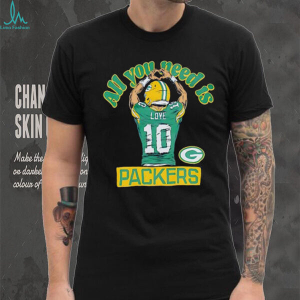 All You Need is Love Packers 10 football player heart hands shirt