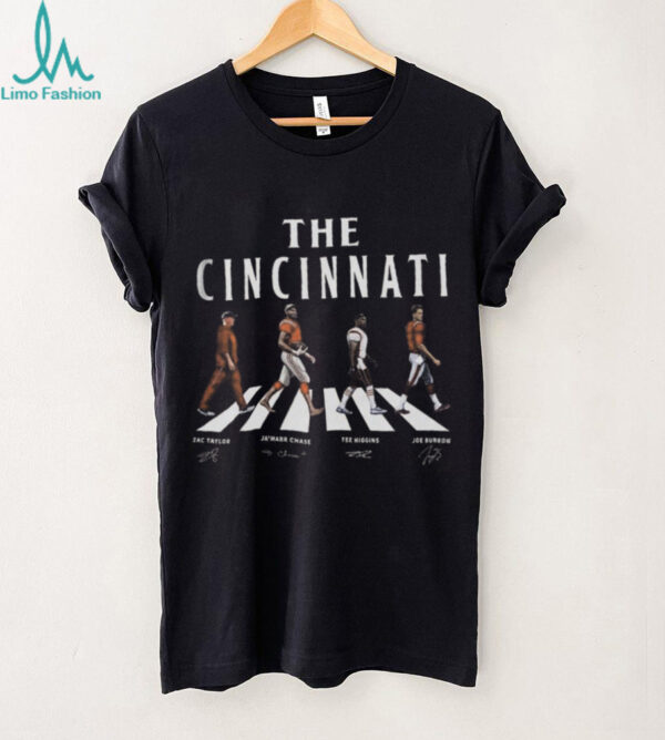 Cincinnati Walking Road Signatures Football Shirt