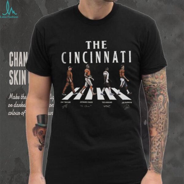 Cincinnati Walking Road Signatures Football Shirt