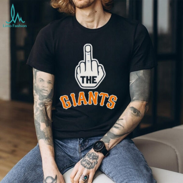 Los Angeles Dodgers middle finger New York Giants shirt
