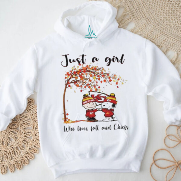Official Charlie Brown And Snoopy Just A Girl Who Loves Fall And Kansas City Chiefs 2025 Shirt