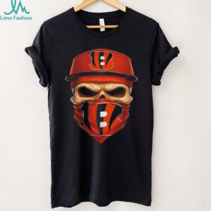 Skull wearing a face scarf Cincinnati Bengals football shirt