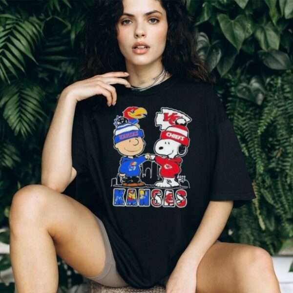 Snoopy X Charlie Brown Kansas Sports Jayhawks X Chiefs Skyline 2025 T shirt