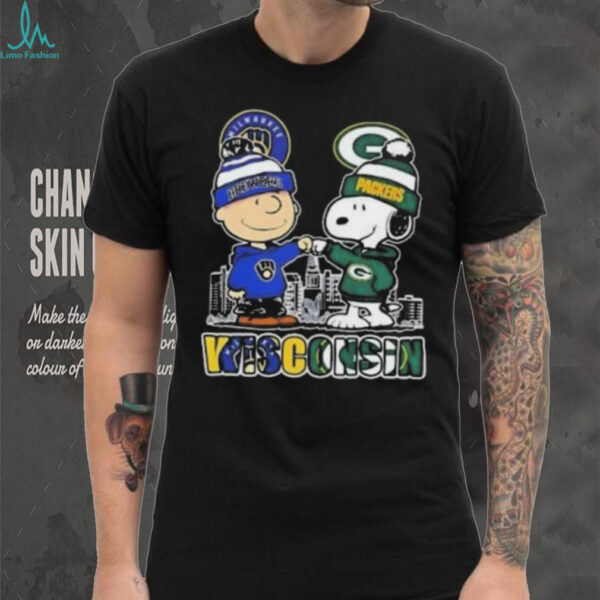 Snoopy X Charlie Brown Wisconsin Sports Milwaukee Brewers X Green Bay Packers Skyline 2025 T shirt