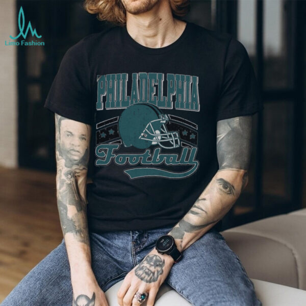 Vintage 90s Style Philadelphia Football Shirt, The Birds Game Day T Shirt (1)