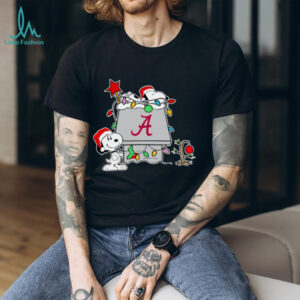 Alabama Crimson Tide Football Snoopy Christmas Holiday 2025 T Shirt