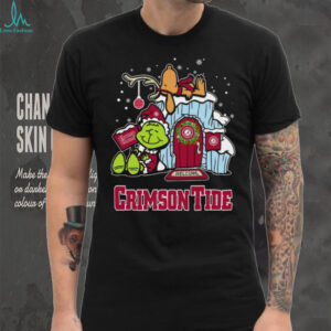Alabama Crimson Tide Grinch and Snoopy Nuts Welcome Christmas T Shirt