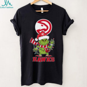 Atlanta Hawks Christmas Grinch Santa Hat Holiday 2025 TShirt