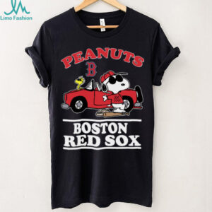 Boston Red Sox Snoopy Peanuts Car Baseball T Shirt