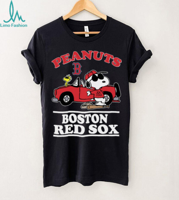 Boston Red Sox Snoopy Peanuts Car Baseball T Shirt