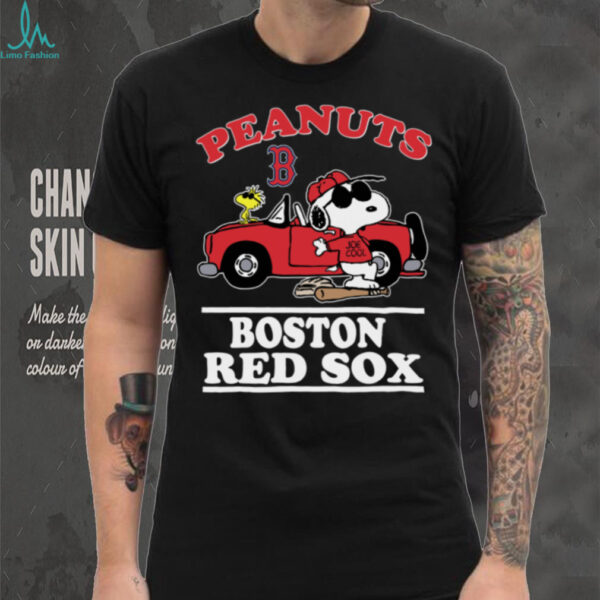 Boston Red Sox Snoopy Peanuts Car Baseball T Shirt