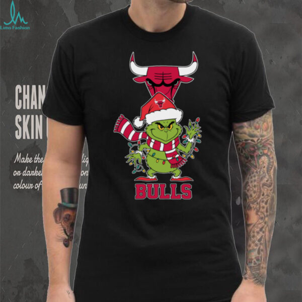 Chicago Bulls x Grinch Santa Lights NBA Christmas Shirt