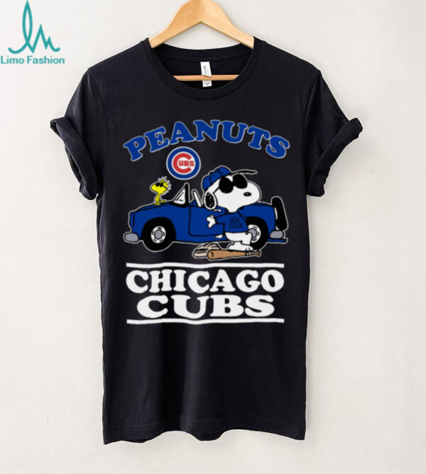 Chicago Cubs Snoopy Peanuts Car Baseball T Shirt