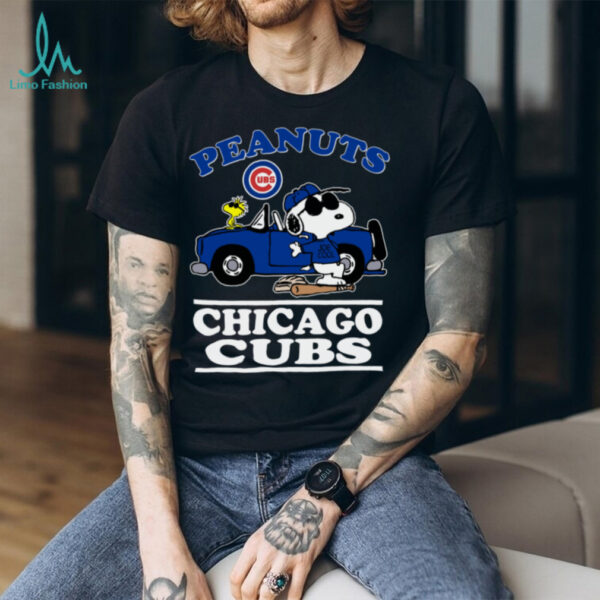 Chicago Cubs Snoopy Peanuts Car Baseball T Shirt