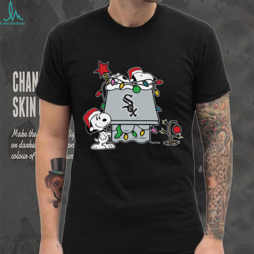 Chicago White Sox Christmas Snoopy Doghouse T Shirt Chicago White Sox Christmas Snoopy Doghouse T Shirt