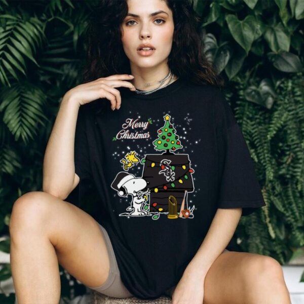Chicago White Sox Merry Christmas With Snoopy Baby T Shirt
