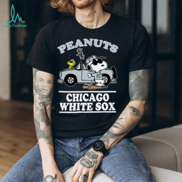 Chicago White Sox Snoopy Peanuts Car Baseball T Shirt
