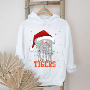 Detroit Tigers Custom Name Santa Christmas Lights Tee – Personalized MLB Family Shirt – Holiday Baseball Gift for Dad, Mom, Kids