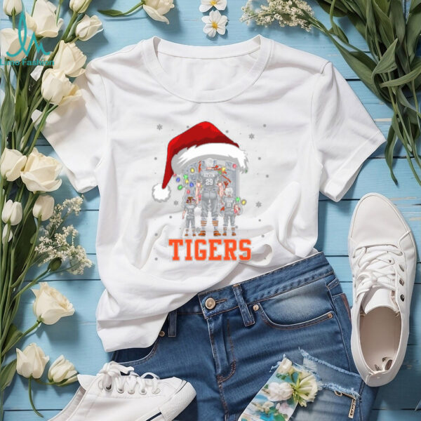 Detroit Tigers Custom Name Santa Christmas Lights Tee – Personalized MLB Family Shirt – Holiday Baseball Gift for Dad, Mom, Kids