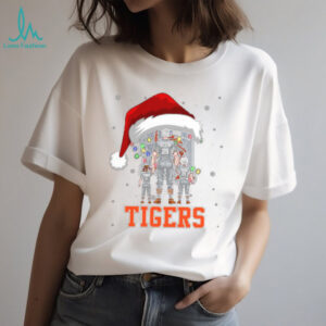 Detroit Tigers Custom Name Santa Christmas Lights Tee – Personalized MLB Family Shirt – Holiday Baseball Gift for Dad, Mom, Kids