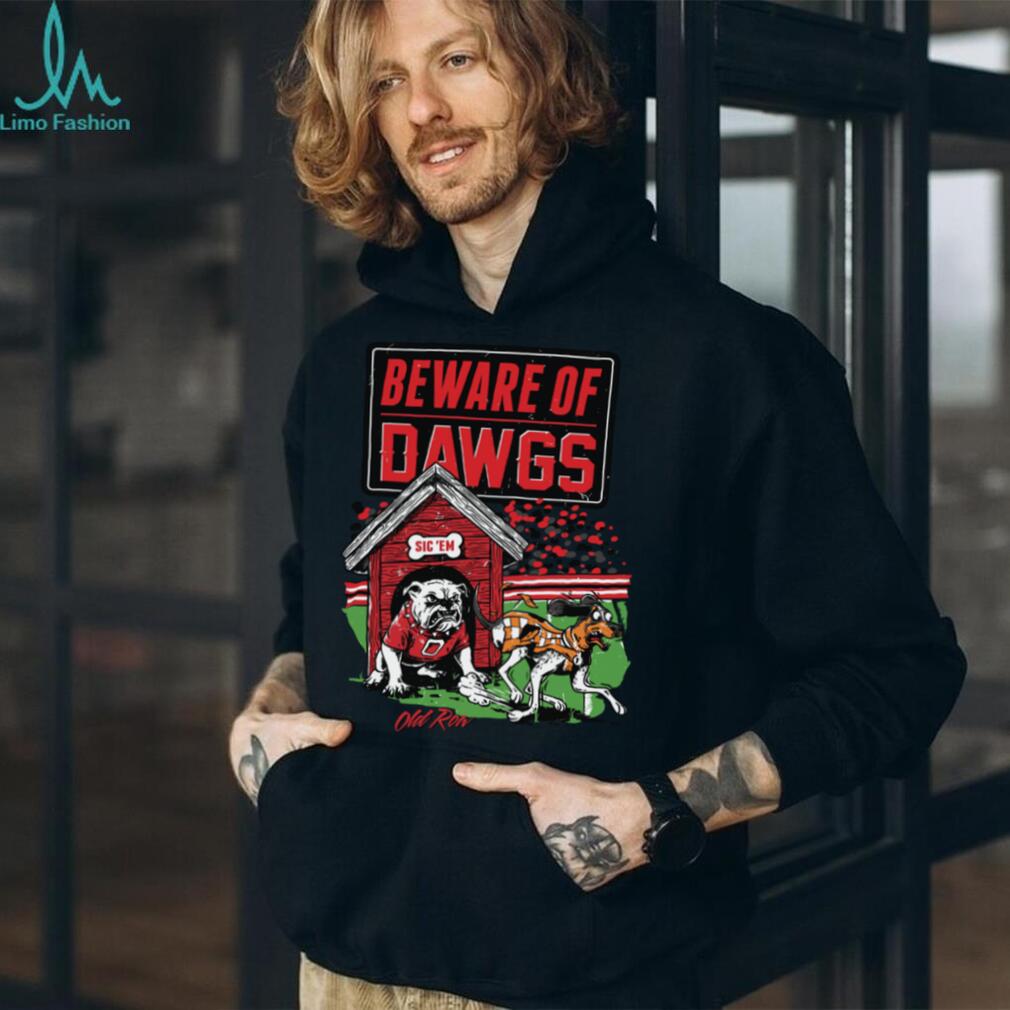 Georgia Bulldogs Beware Of Dawgs College Football Old Row T Shirt Georgia Bulldogs Beware Of Dawgs College Football Old Row T Shirt