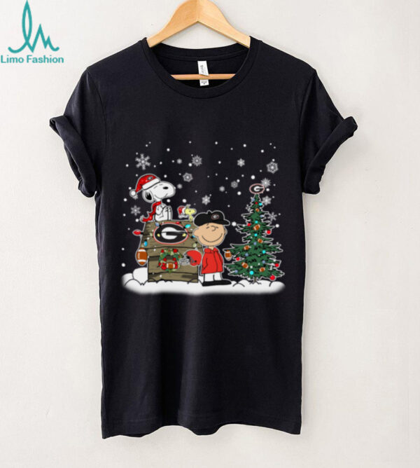 Georgia Bulldogs Snoopy Charlie Brown Christmas Holiday T Shirt