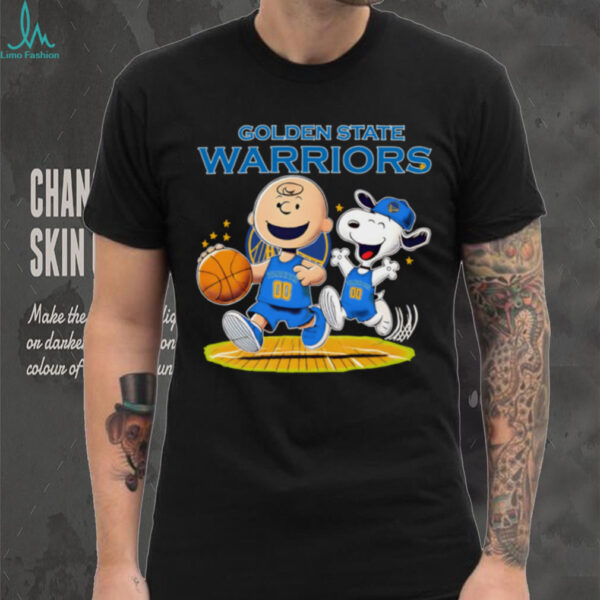 Golden State Warriors X Charlie Brown And Snoopy Playing Basketball Shirt