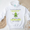 Grinch I can’t argue with grandma she’s older than me and old people don’t listen shirt