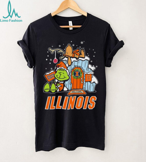 Illinois Fighting Illini Grinch and Snoopy Nuts Welcome Christmas T Shirt