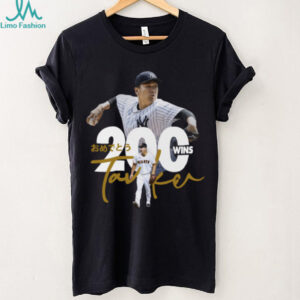 MLB New York Yankees Masahiro Tanaka 200 Wins Celebration 2025 T Shirt