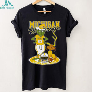 Michigan Wolverines Custom Grinch and Dog Christmas Shirt – NCAA Football Fan Tee – Personalized Holiday Gift & Game Day Wear