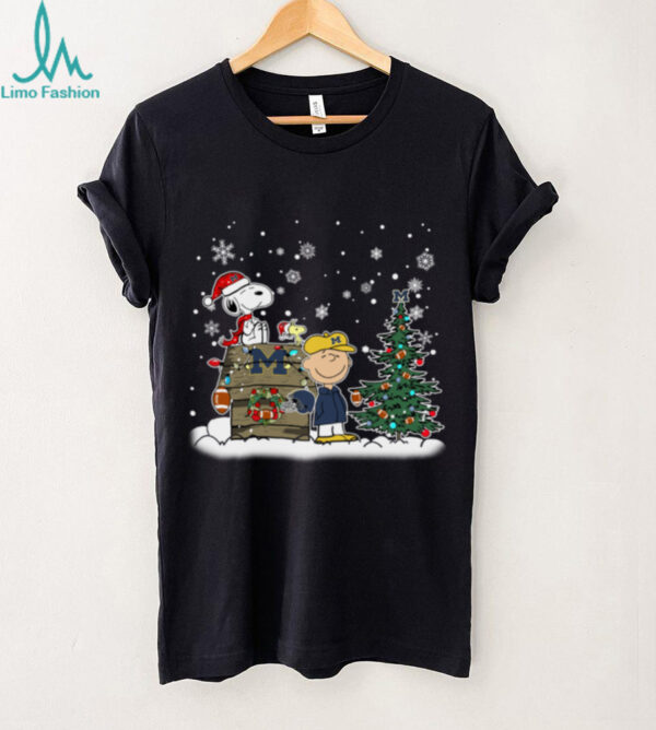 Michigan Wolverines Snoopy Charlie Brown Christmas Holiday T Shirt