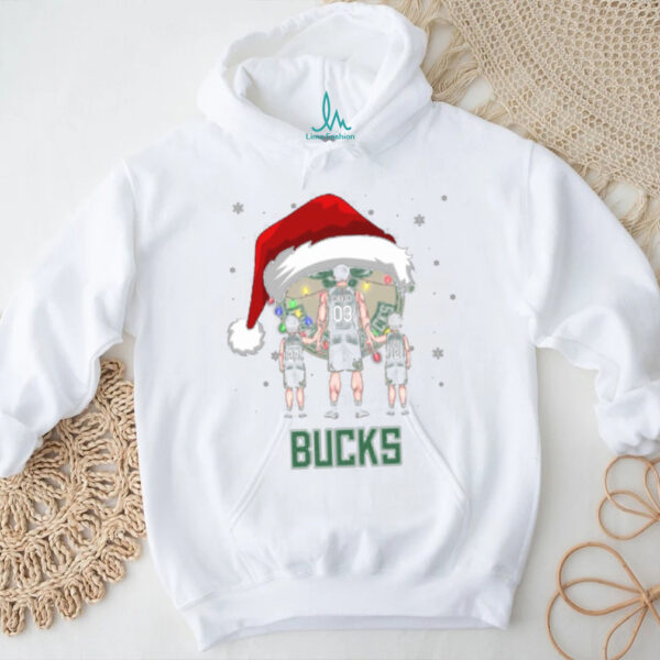 Milwaukee Bucks Christmas Family Tee – Personalized NBA Fan Shirt – Custom Name & Number Dad Gift for Holiday & Game Day Outfit