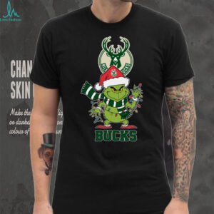 Milwaukee Bucks Christmas Grinch Santa Hat Holiday 2025 TShirt