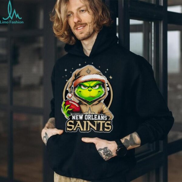 New Orleans X Grinch Wearing Santa Hat Merry Christmas 2025 Shirt