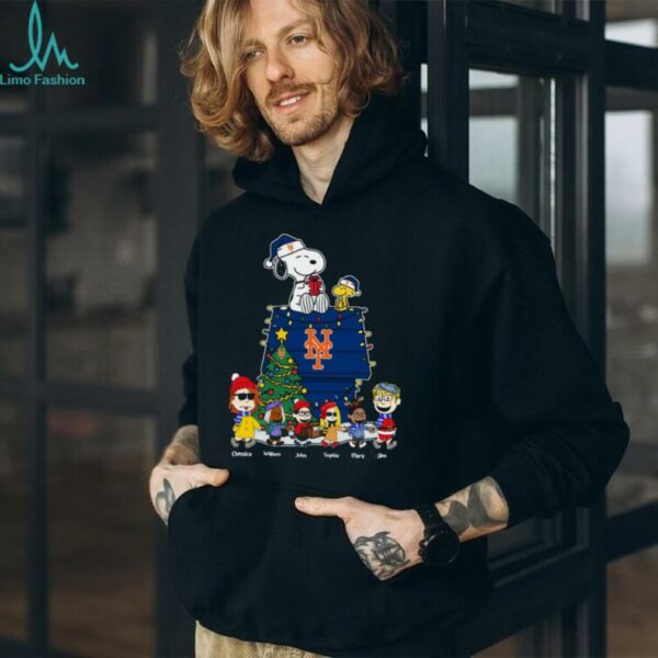 New York Mets Holiday Family Tee – Personalized Christmas Peanuts Shirt For MLB Fans & Winter Baseball Fun