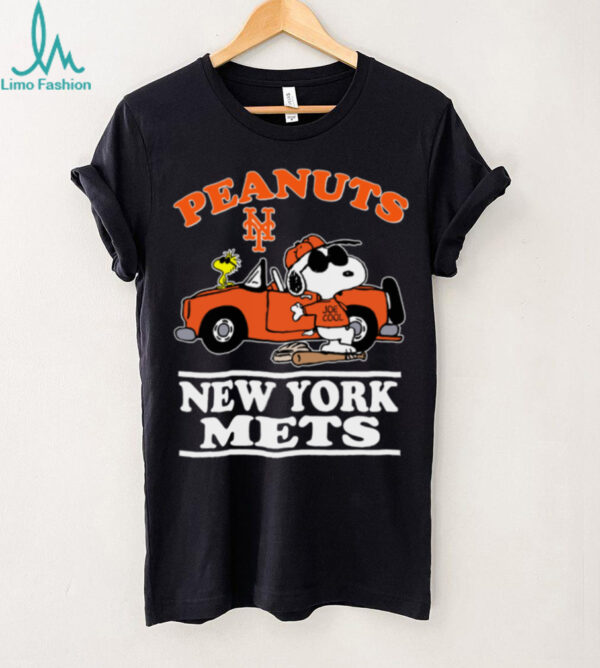 New York Mets Snoopy Peanuts Car Baseball T Shirt