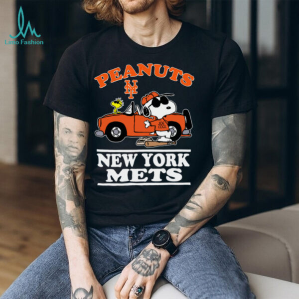 New York Mets Snoopy Peanuts Car Baseball T Shirt