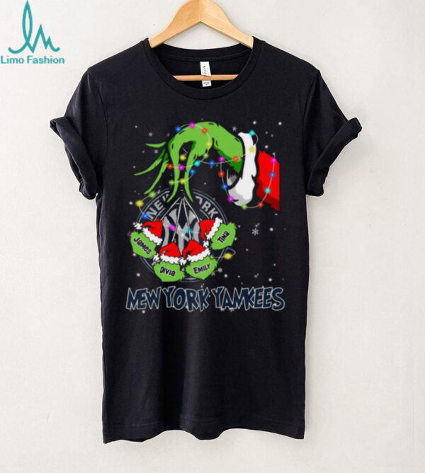 New York Yankees Grinch Xmas Lights Tee – Personalized MLB Fan Shirt – Holiday Custom Name Baseball Gift