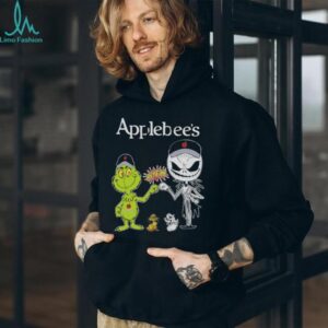 Official Applebee’s Merch Grinch And Jack Skellington Fist Bump Applebee’s Halloween Hoodie