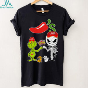 Official Chili’s Merch Grinch And Jack Skellington Fist Bump Chili’s Halloween Hoodie