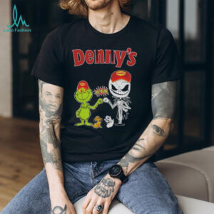 Official Denny’s Merch Grinch And Jack Skellington Fist Bump Denny’s Halloween Hoodie